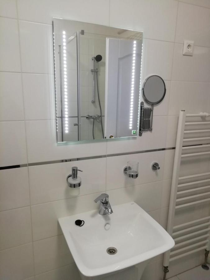 Salvus Apartman Eger Exterior photo